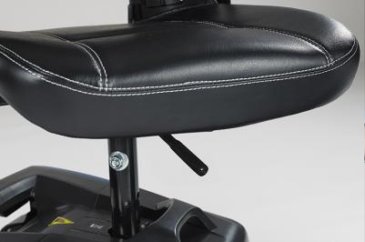 Scooter electrique handicapé Invacare Colibri - Assise rembourée