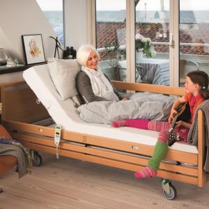 Lit médicalisé Invacare SB 755 - Barrières