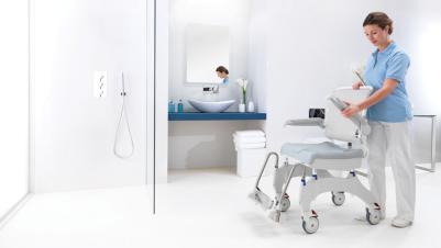 Chaise de douche Aquatec Ocean Ergo et Ocean Ergo XL - Accoudoirs